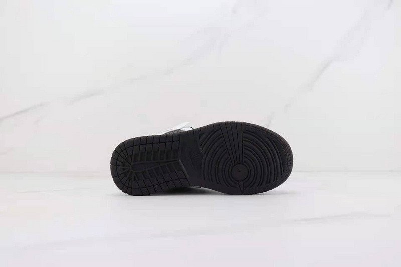 AIR JORDAN 1 KIDS SHOES