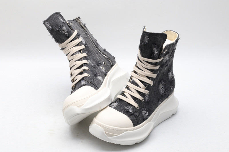 RICK 0WENS SNEAKERS