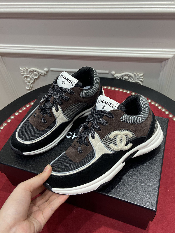 CHA_NEL SNEAKERS