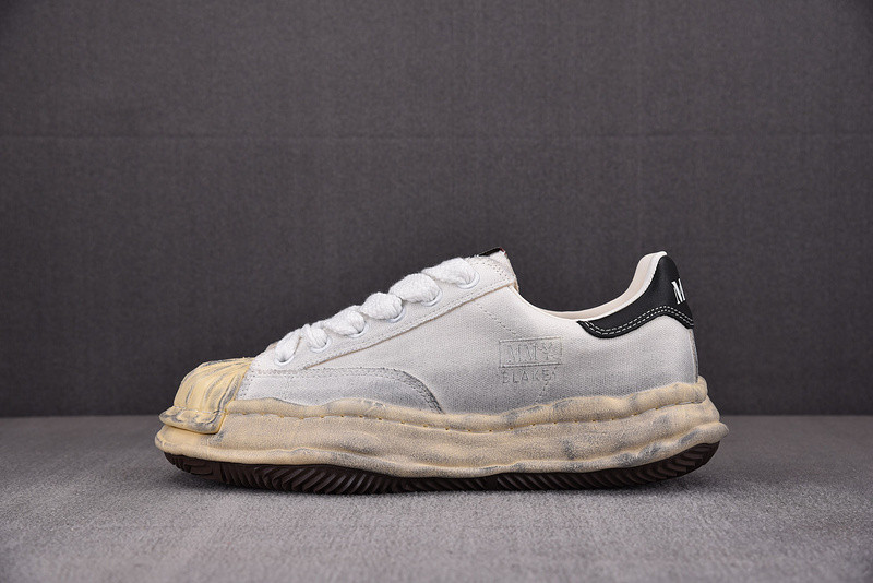 MAISON MIHARA SNEAKERS