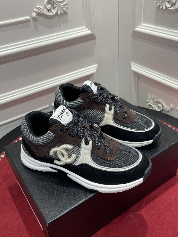 CHA_NEL SNEAKERS