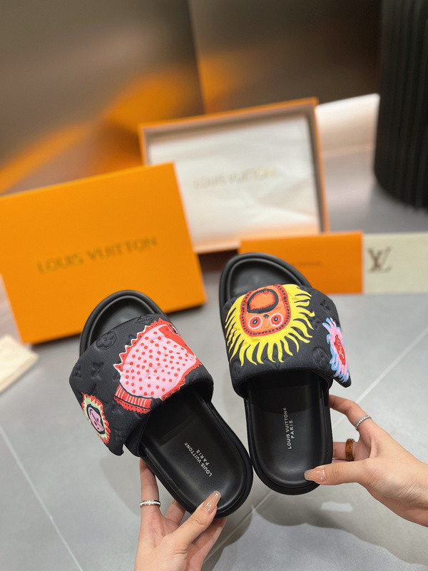 LOU1_TON SLIPPERS