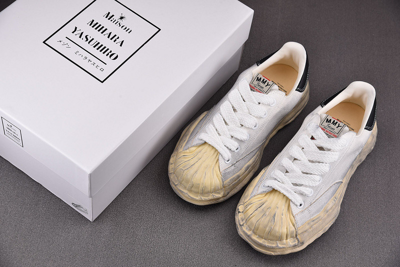 MAISON MIHARA SNEAKERS