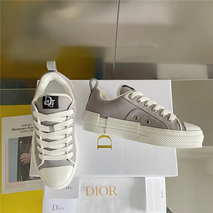 B23 SKATER SNEAKER