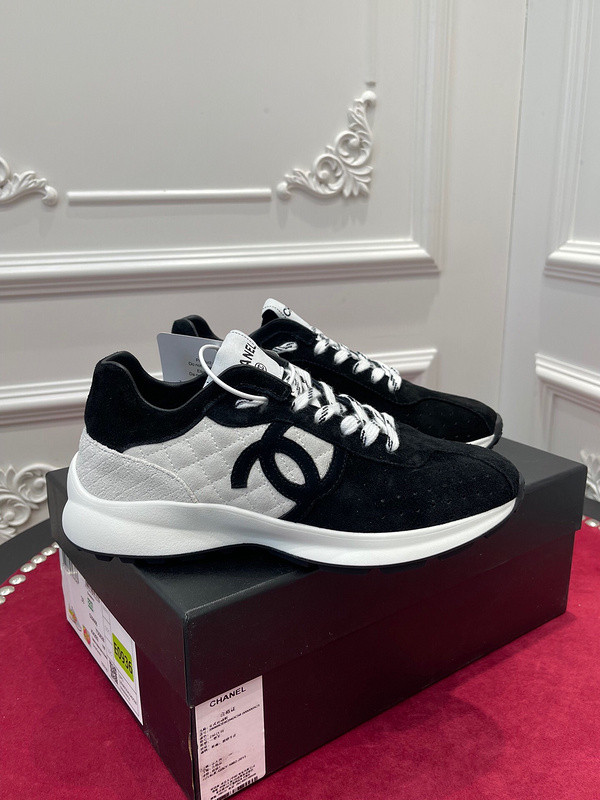 CHA_NEL SNEAKERS