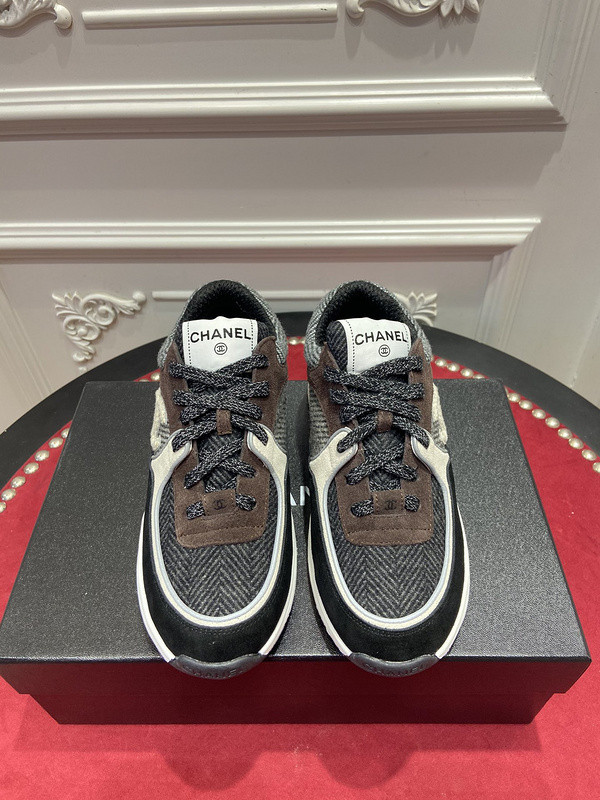CHA_NEL SNEAKERS