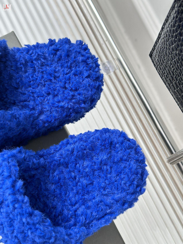 BALENCIAGA SLIDES