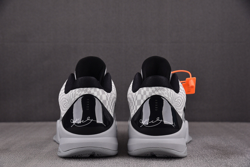 Nike Zoom Kobe 5 Protro