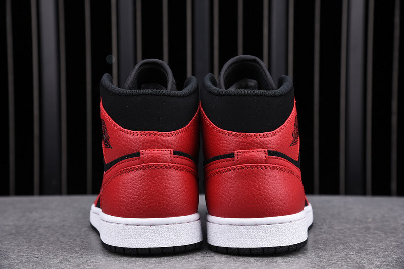Air Jordan 1 aj1 mid 554724-054