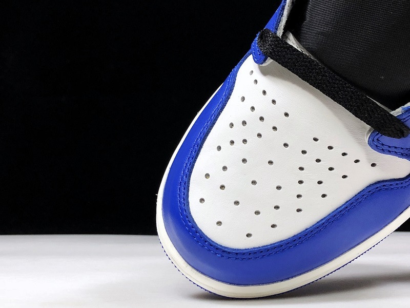 Air Jordan 1 Retro High OG 555088-403
