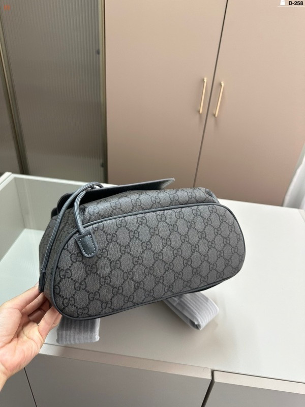 G-U-C-C-1 BAGS
