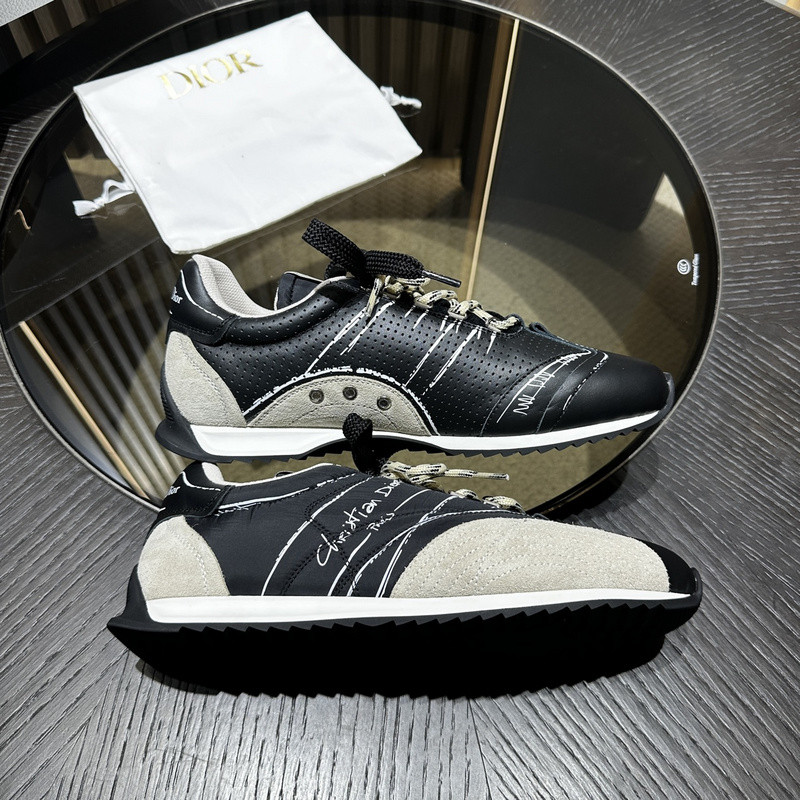 D-Sketch Sneaker