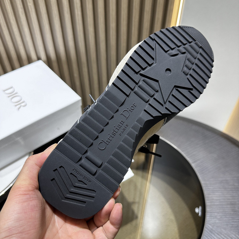 D-Sketch Sneaker