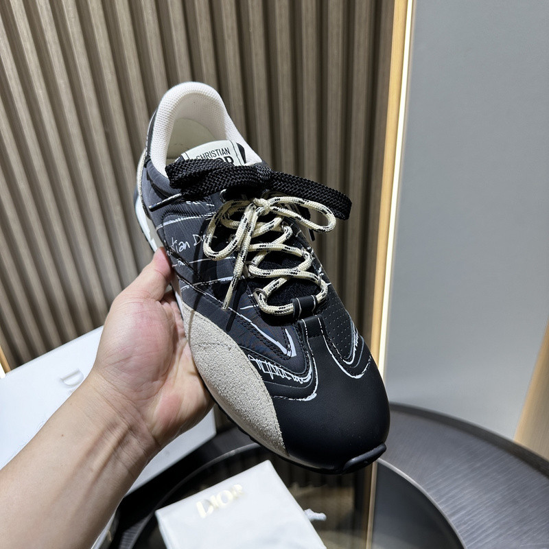 D-Sketch Sneaker
