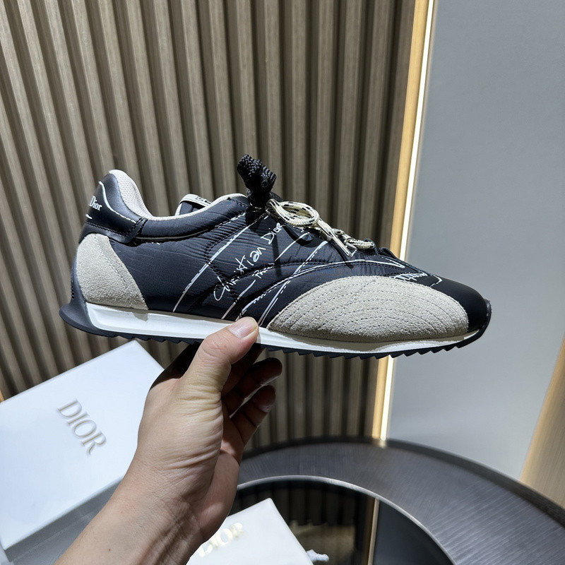 D-Sketch Sneaker