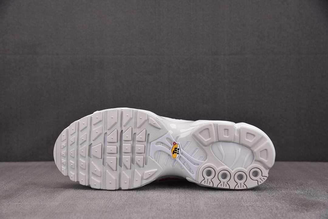 Nike Air Max Plus S*prem* White - DA1472-100