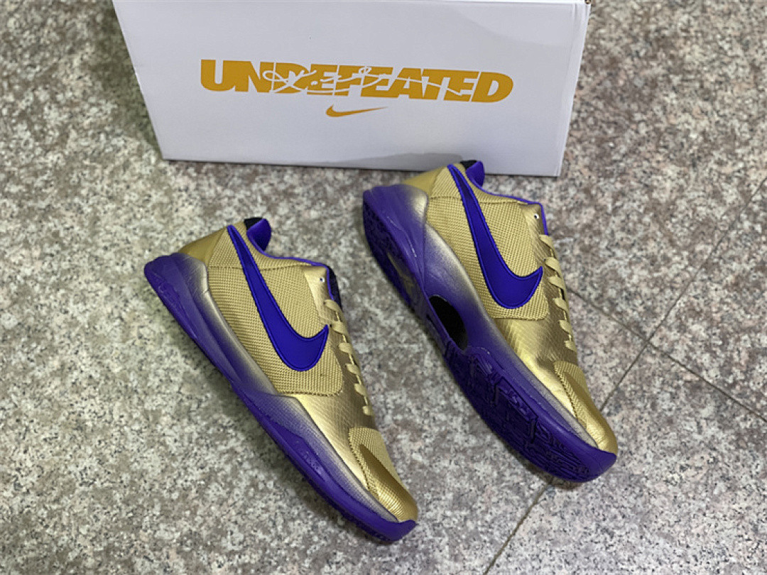 Nike Kobe 5 Protro x Undefeated Hall of Fame | DA6809-700