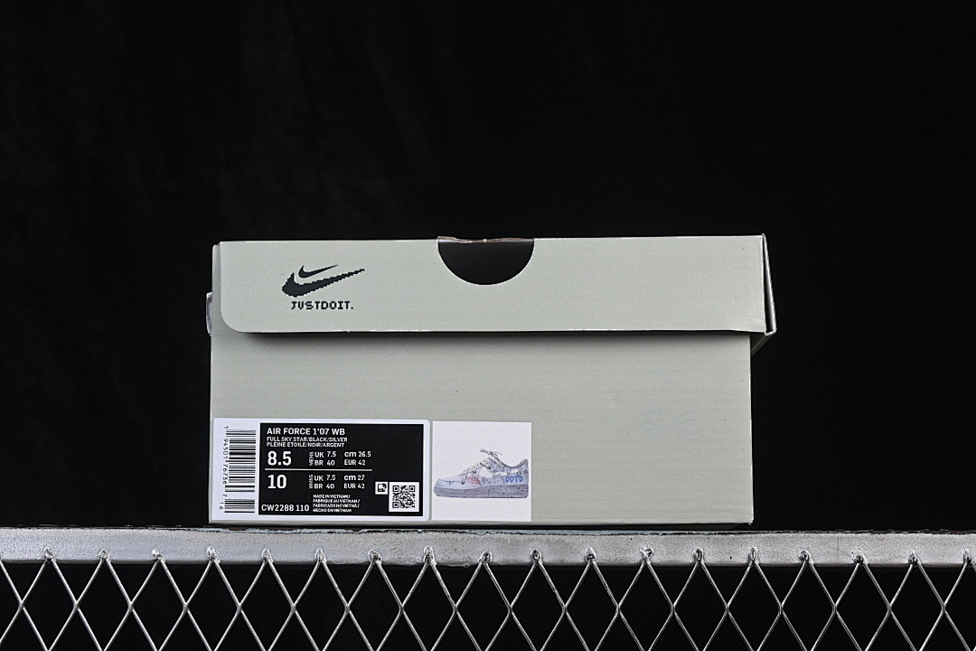 Nike Air Force 1 Low 