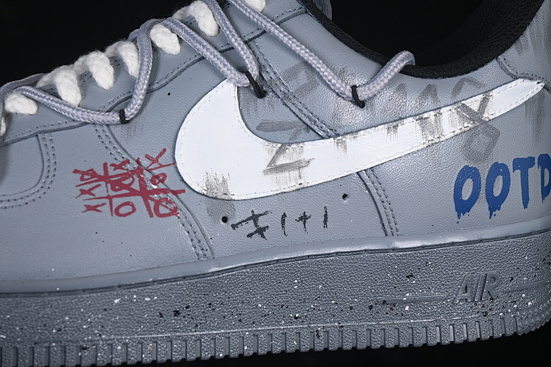 Nike Air Force 1 Low 