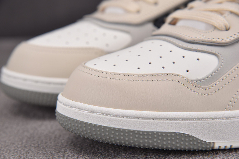 DIOR SNEAKERS