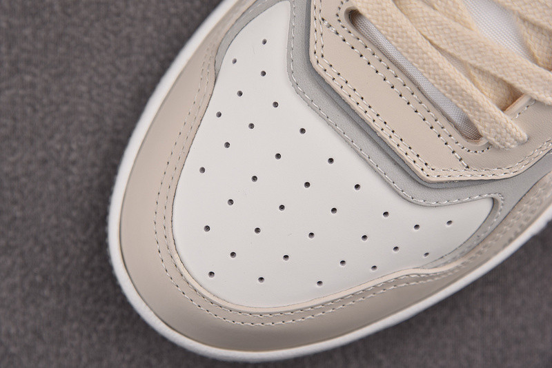 DIOR SNEAKERS