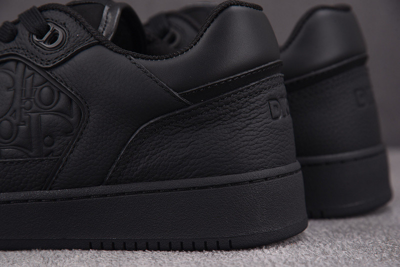 DIOR SNEAKERS