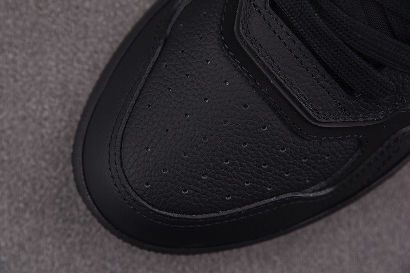DIOR SNEAKERS
