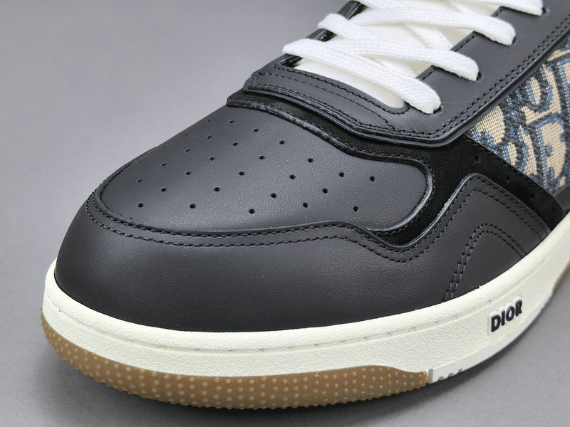 DIOR SNEAKERS