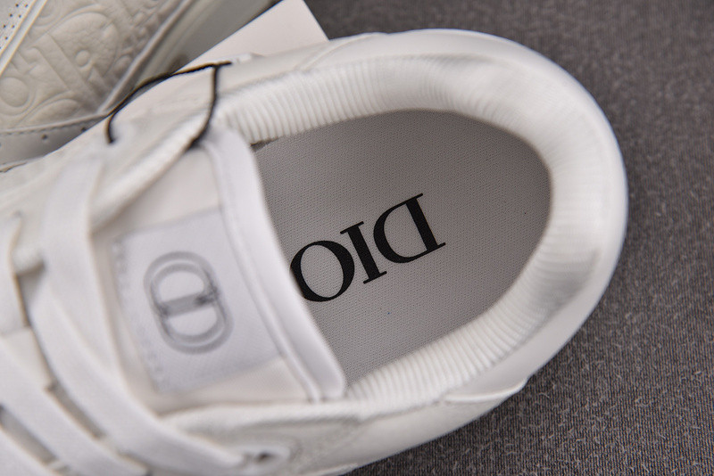 DIOR SNEAKERS