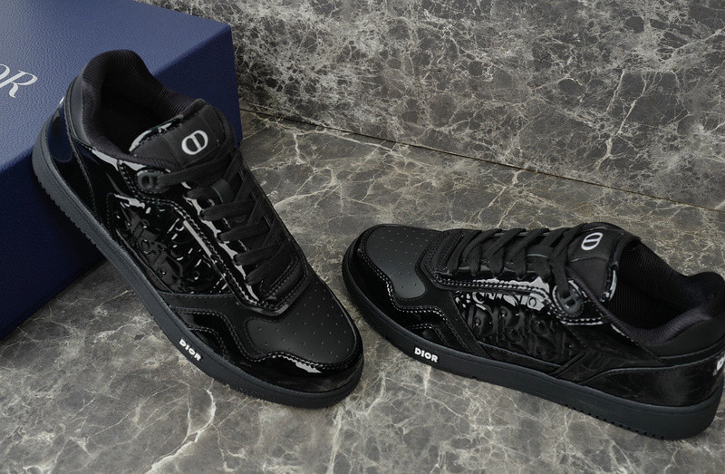DIOR SNEAKERS