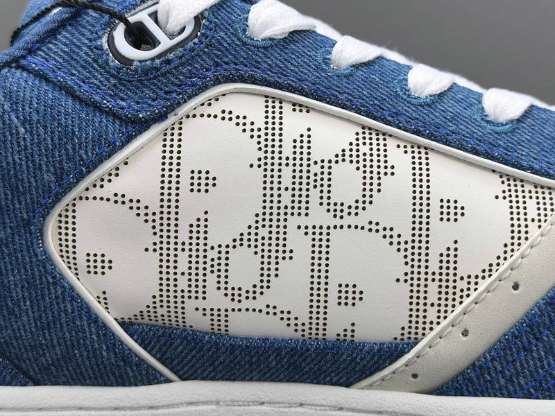 DIOR SNEAKERS