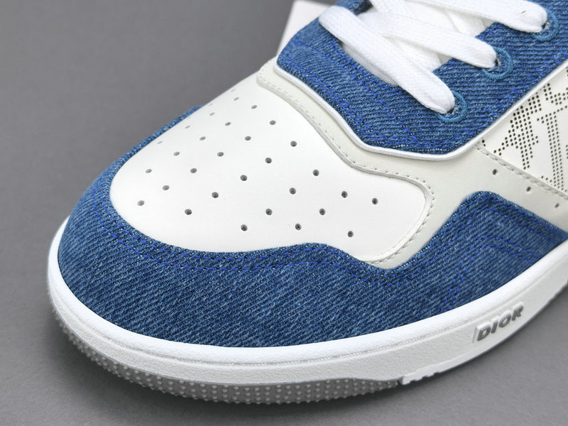 DIOR SNEAKERS