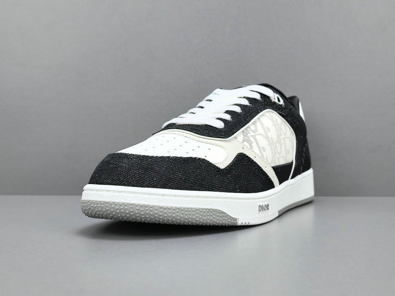 DIOR SNEAKERS