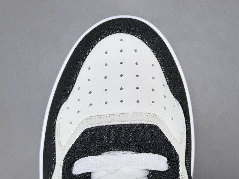 DIOR SNEAKERS