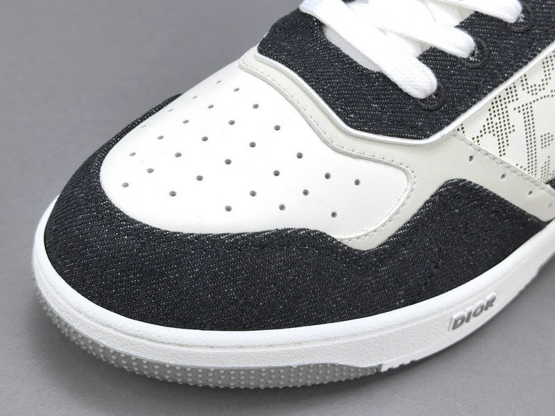DIOR SNEAKERS