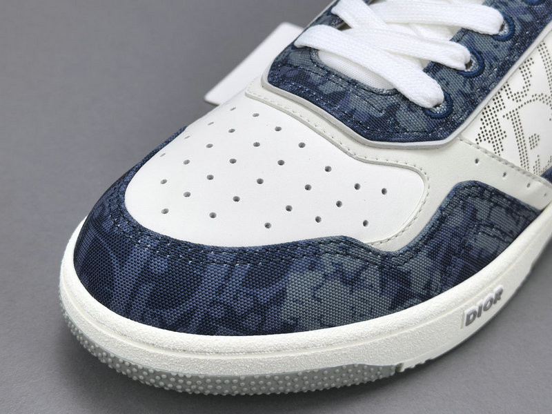 DIOR SNEAKERS