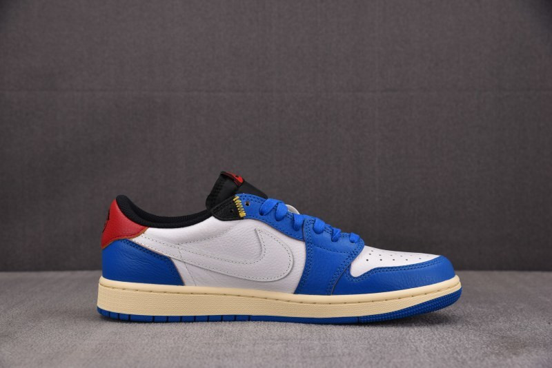 Travis Scott x Air Jordan 1 Low UNION DM7866-111