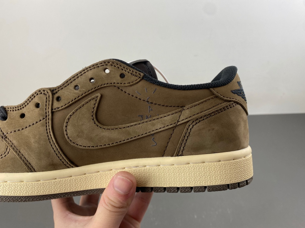 Travis Scott x Jordan Air Jordan 1 Low Retro OG SP DM7866-203