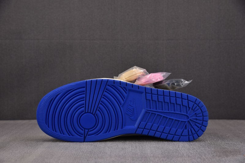 Travis Scott x Air Jordan 1 low blue white DM7866-400