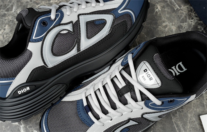 DR B30 SNEAKER