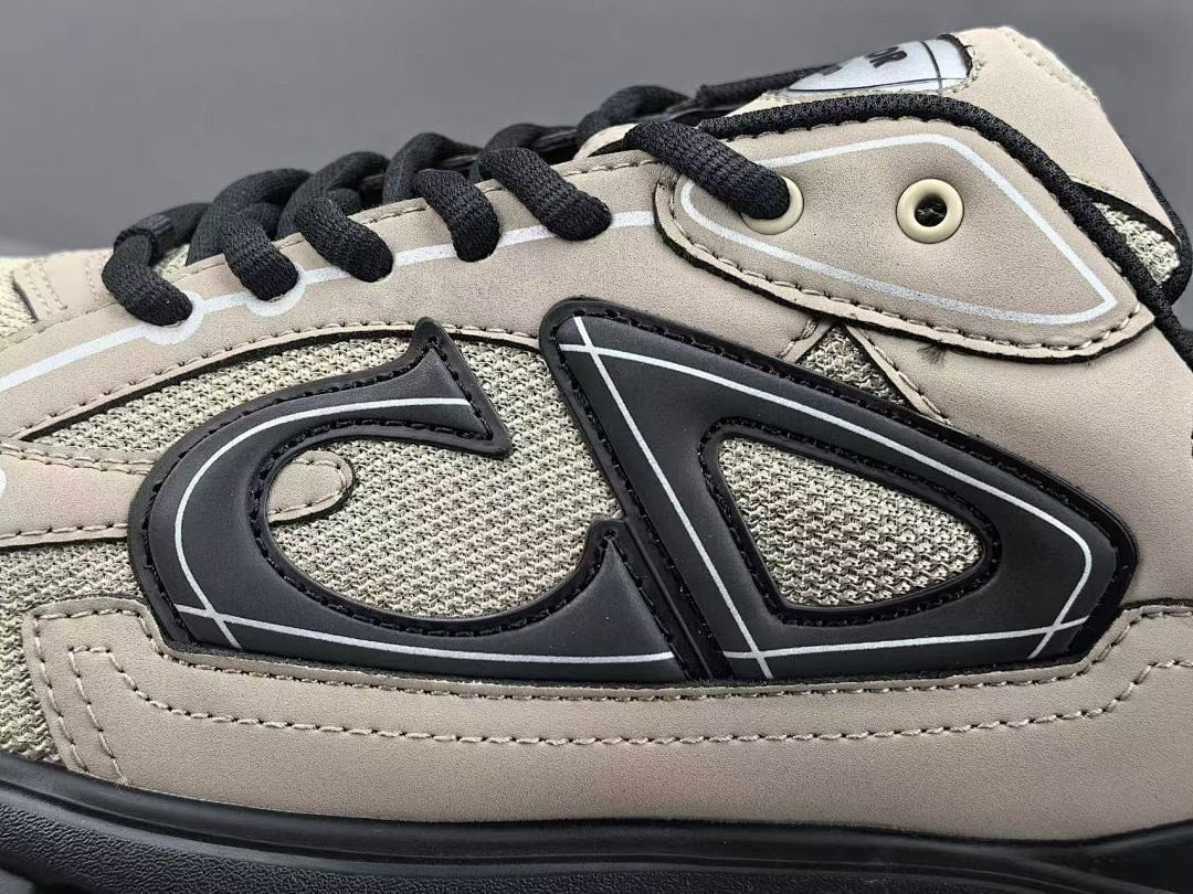 DR B30 SNEAKER