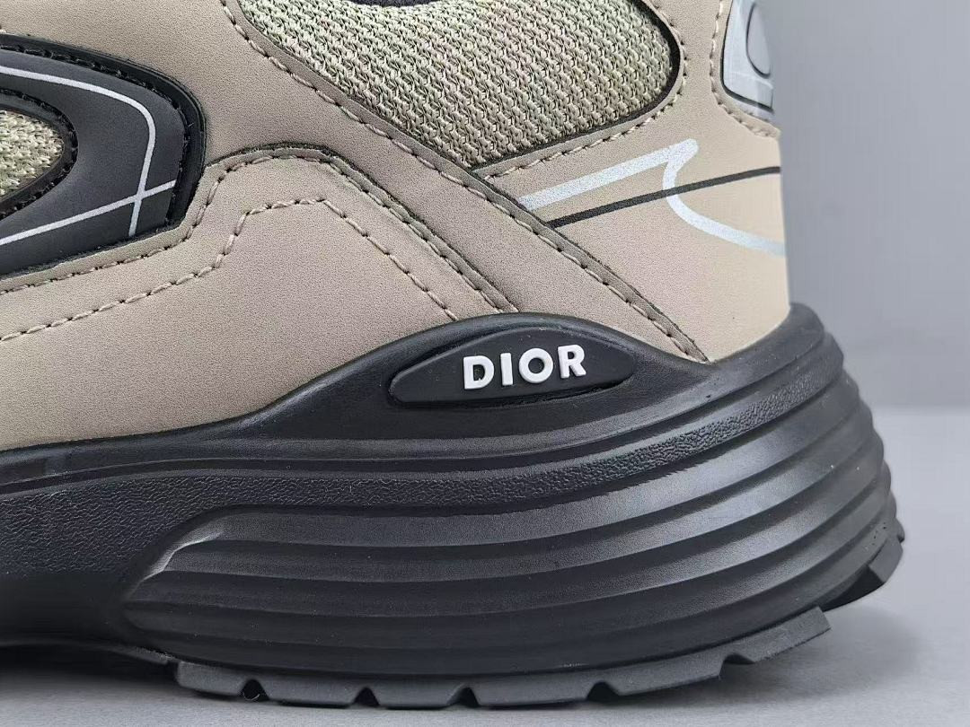 DR B30 SNEAKER