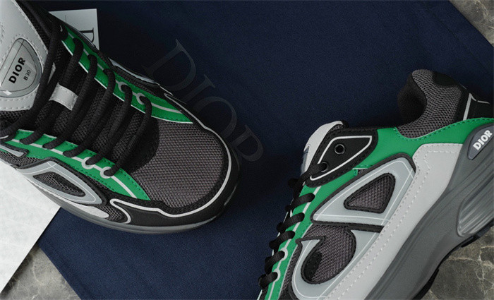 DR B30 SNEAKER