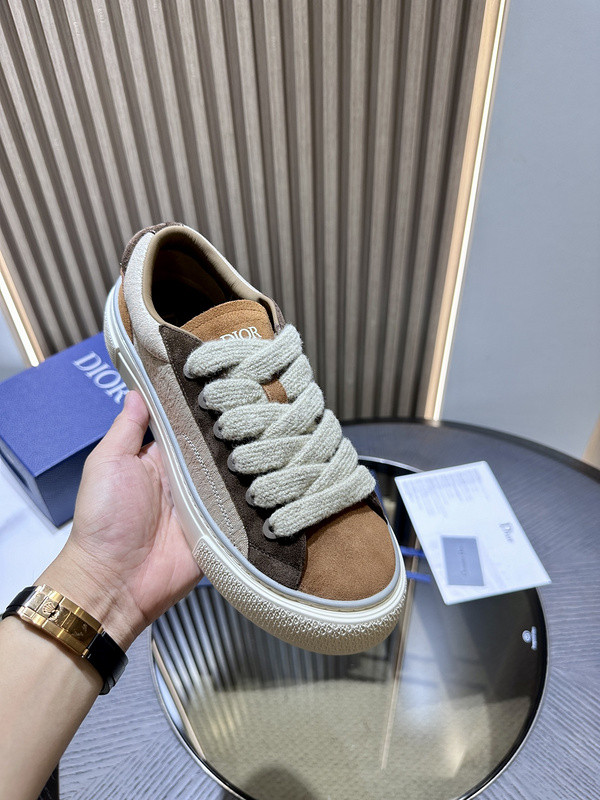 DR B33 SNEAKER