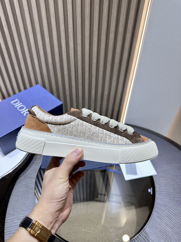 DR B33 SNEAKER