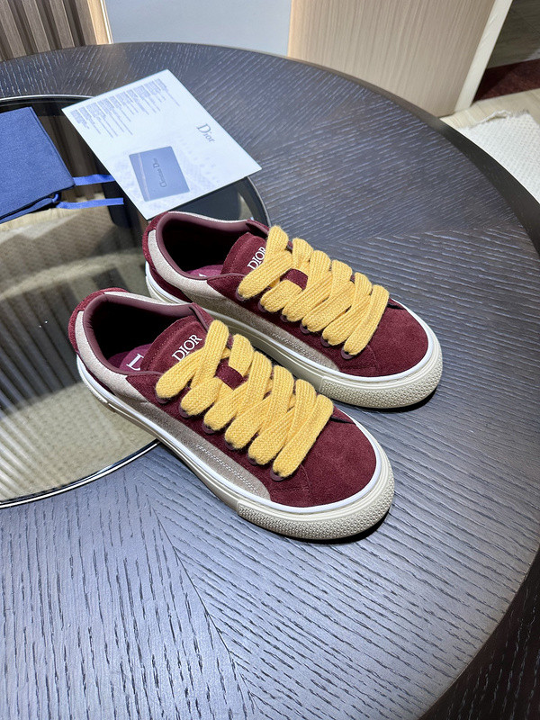 DR B33 SNEAKER