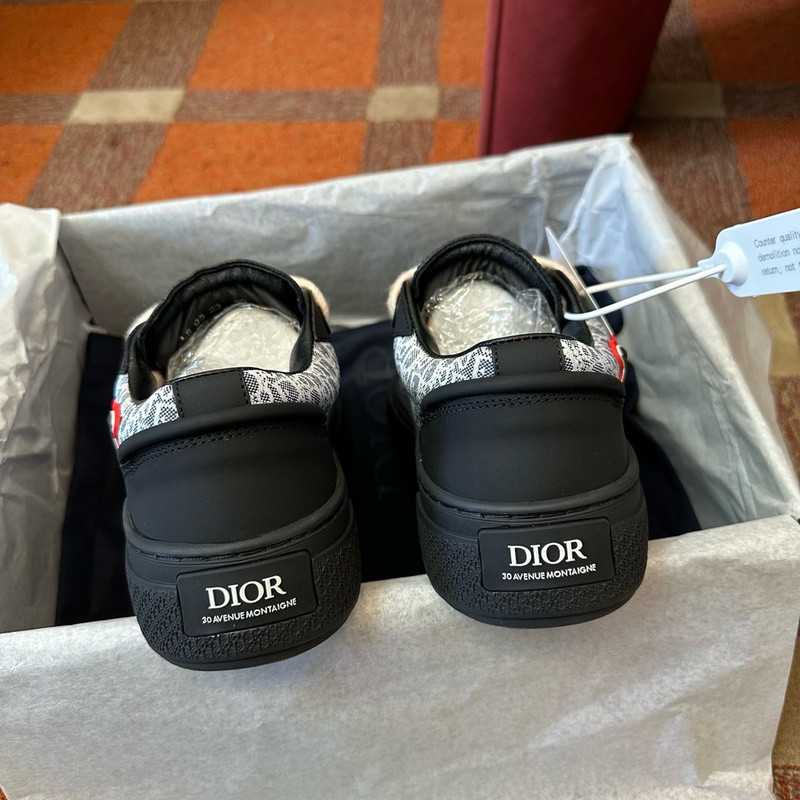 DR B33 SNEAKER