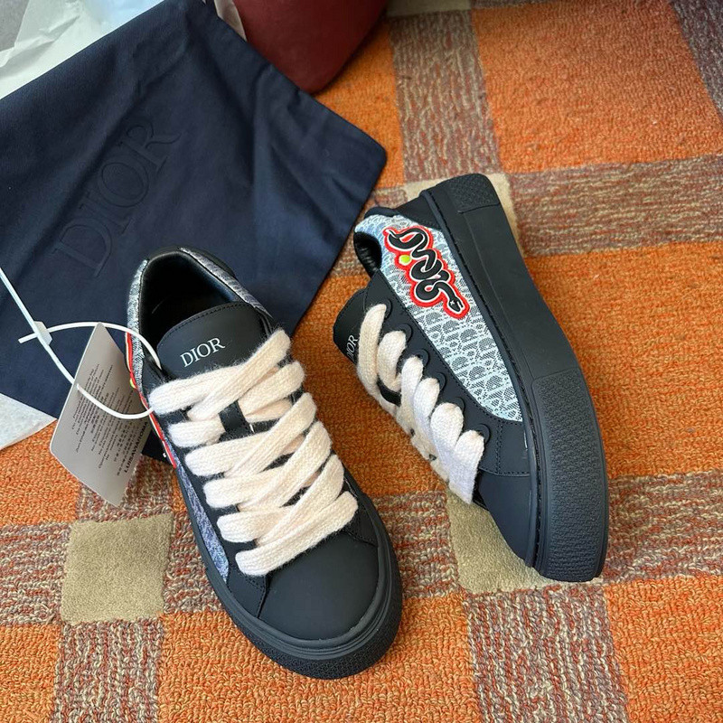 DR B33 SNEAKER