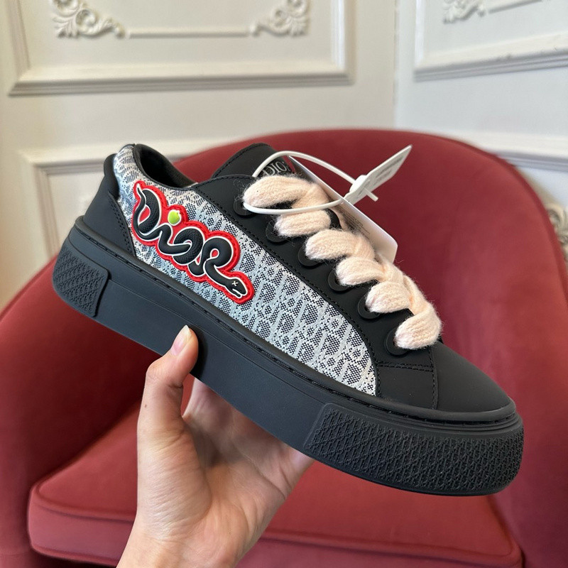 DR B33 SNEAKER