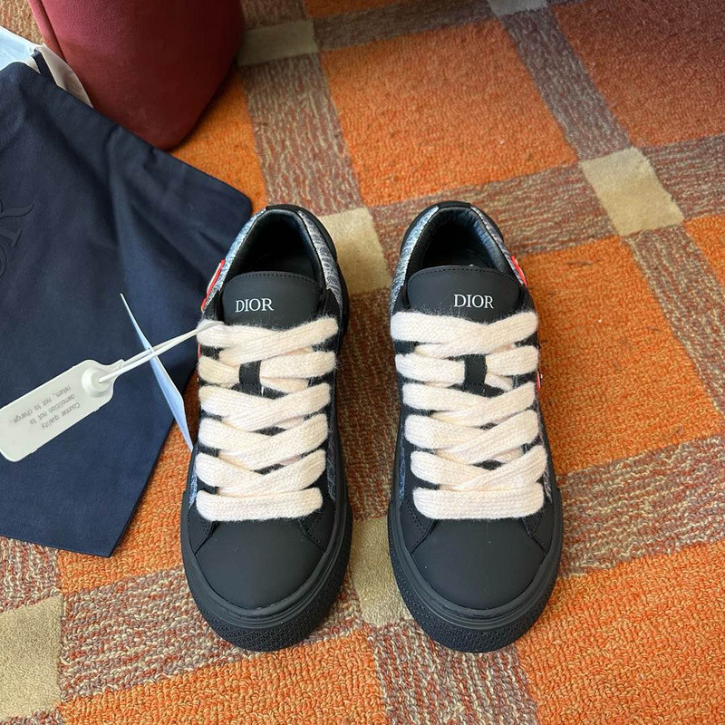DR B33 SNEAKER